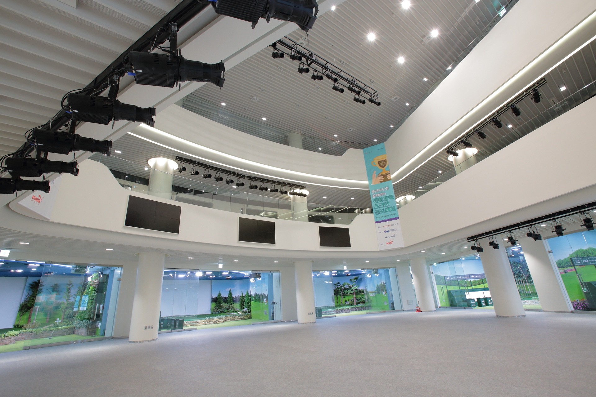 GOLFZON Joymaru GTOUR Arena