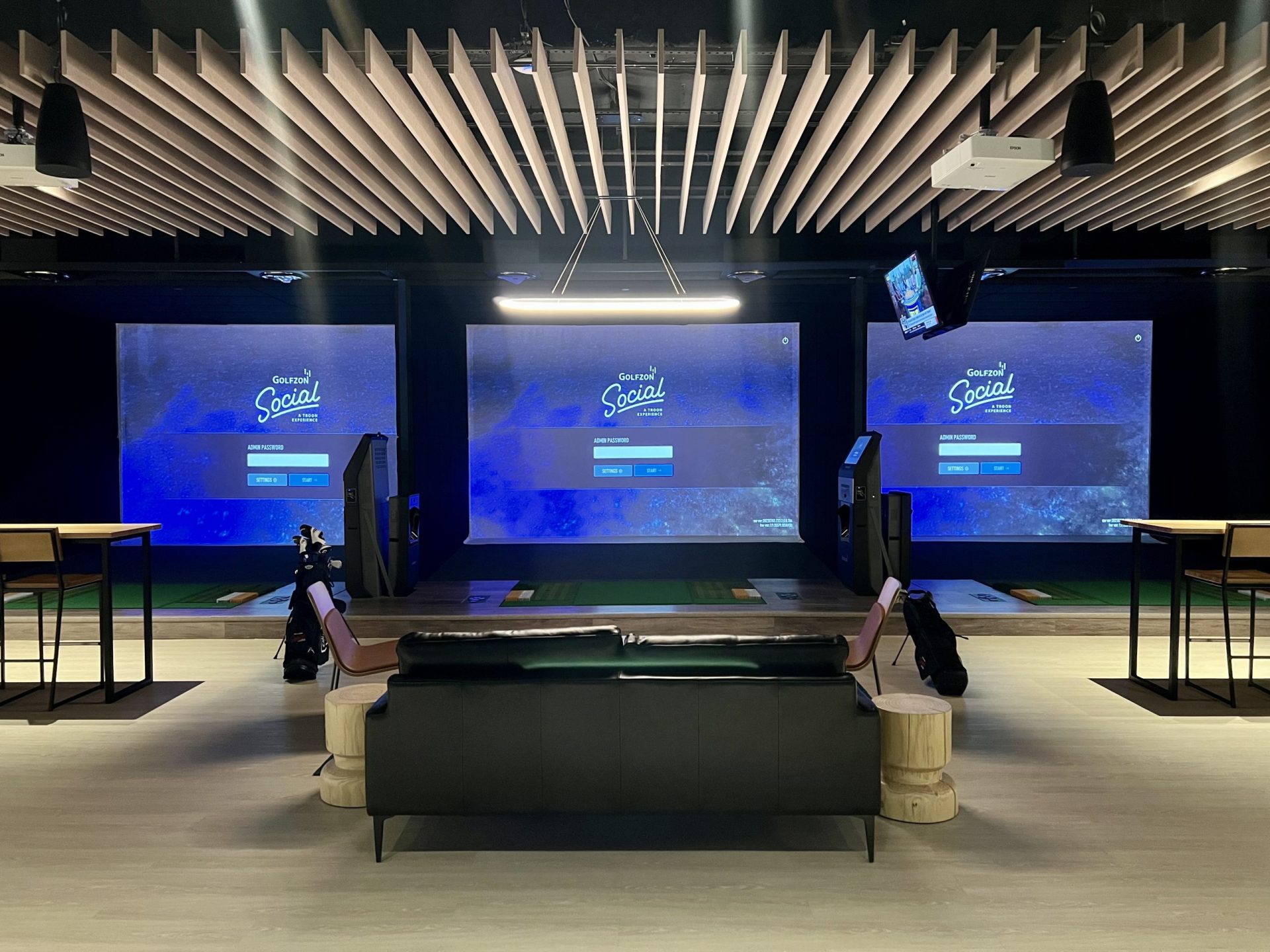 GOLFZON Social