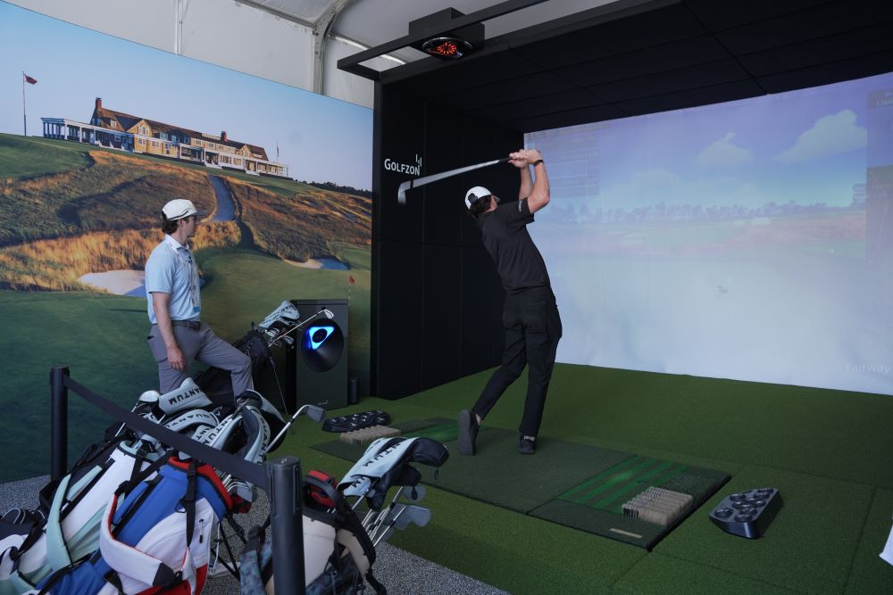 Screen Golf: Where Digital Sport Takes Center Stage (JoongAng Ilbo Sung Ho-jun) 3 3e987c971270c7a209fd5f8c8e9cc8cf