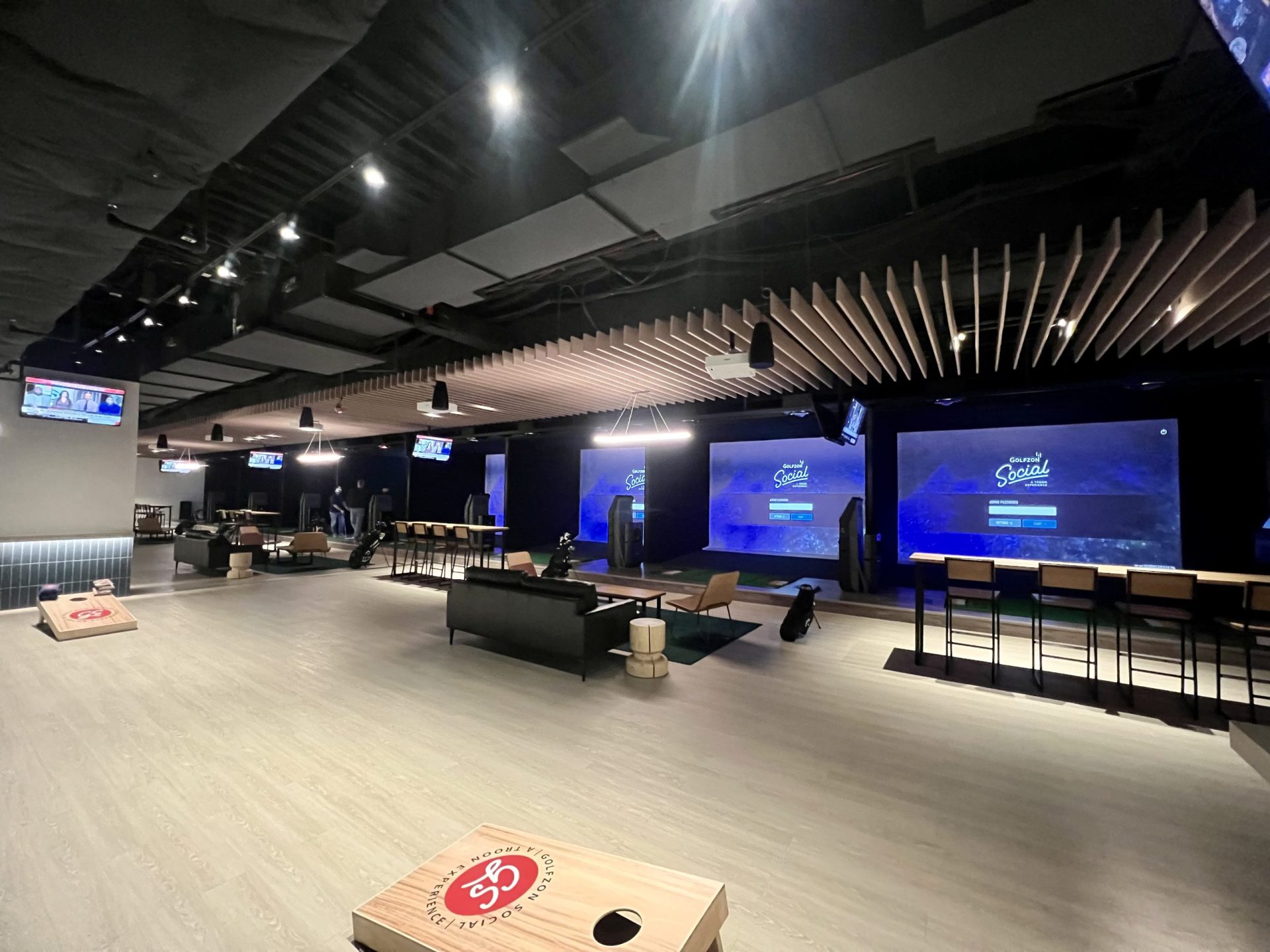 GOLFZON Social