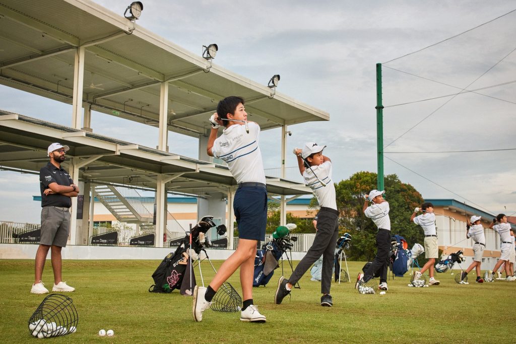 GOLFZON Leadbetter Academy Launches Junior Golfer Program Through Partnership with Epsom College Malaysia 1 골프존 레드베터 아카데미 엡솜(GOLFZON Leadbetter Academy at Epsom) 야외 개인 훈련 모습 (3)