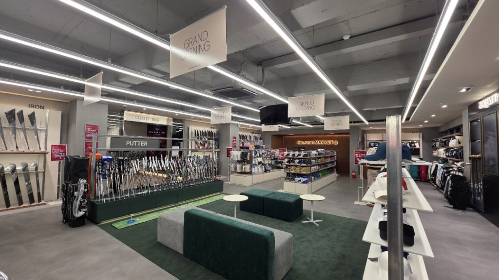 GOLFZON Commerce Releases April 2026 Golf Club Sales Rankings 1 Photo Exterior view of GOLFZON Market Busan Geumjeong store