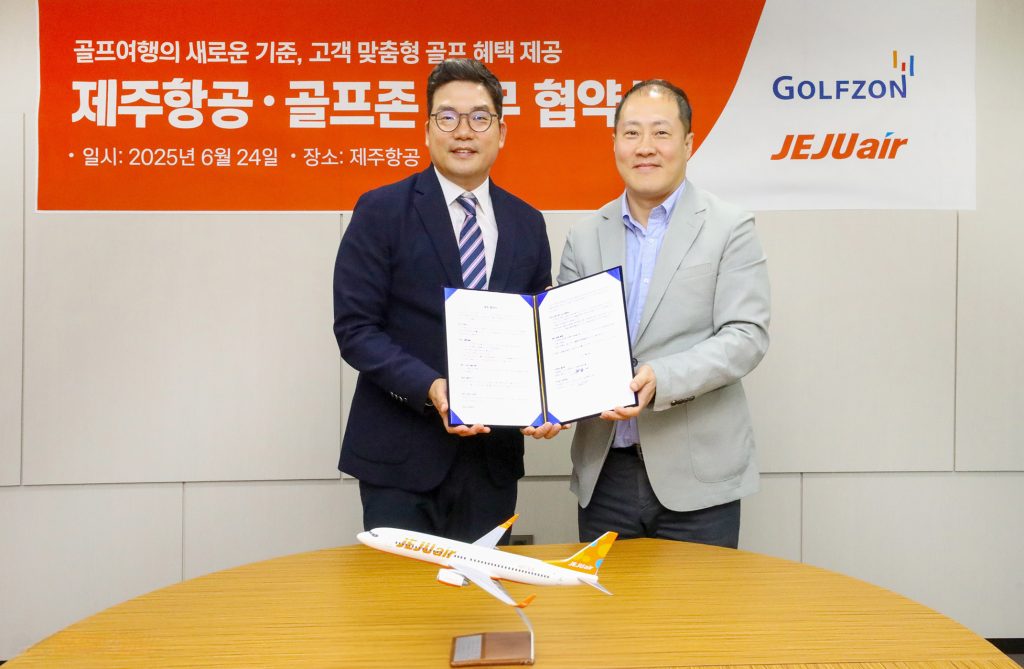 Photo GOLFZON and Jeju Air signed a partnership to offer linked golf membership benefits