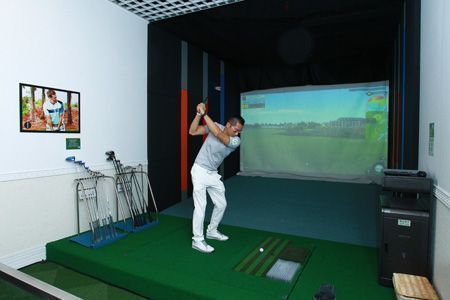 the Golfzon indoor range at Hong Kong International Airport